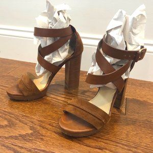 M.Gemi strappy camel-colored suede chunk heels SZ6